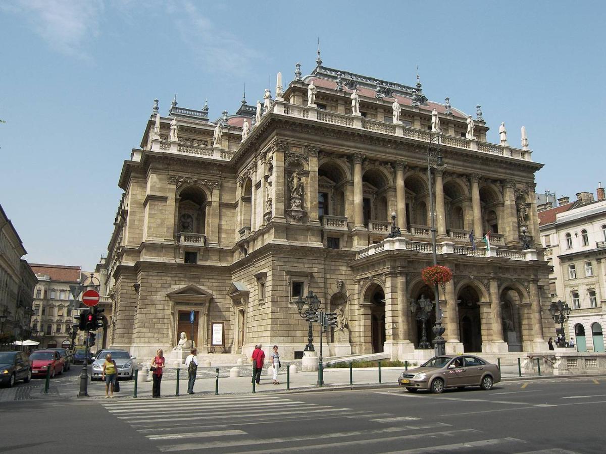 Little Americas Westend Mall Apartments Budapeste Exterior foto